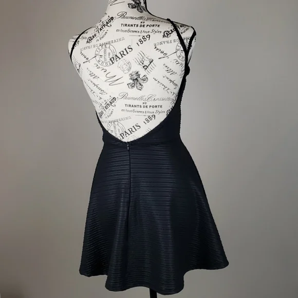 {Dainty Hooligan} Black Little Dress Wedding Event Formal Evening - Picture 3 of 7